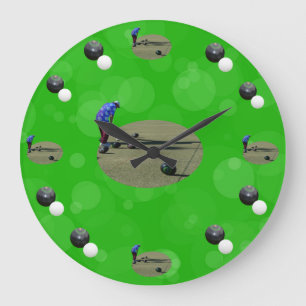 Green Lawn Bowls Bowler And Bowls Design, Große Wanduhr