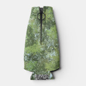 Green Leaf Trees With Blue Sky Peaking Through Art Flaschenkühler (Rückseite)