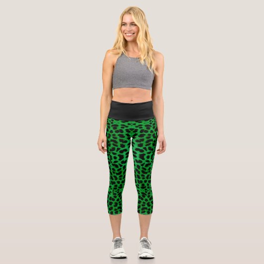 Green Leopard Print Capri Leggings (Vorderseite)