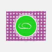 Green & Lila Polka Dot Monogramm Fleecedecke (Vorderseite (Horizontal))