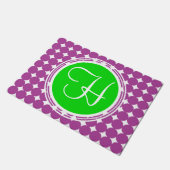 Green & Lila Polka Dot Monogramm Fußmatte (Schrägansicht)
