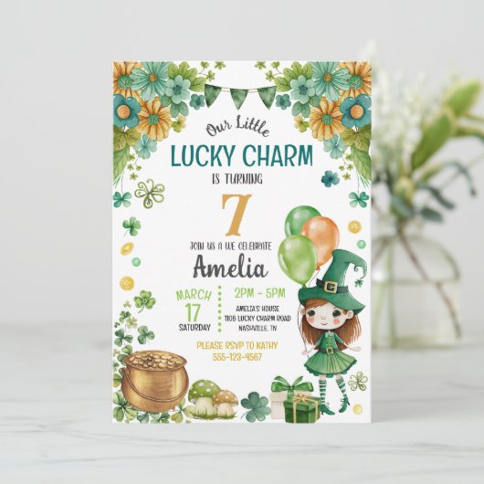 Green Little Leprechaun Girl St. Patricks Birthday Einladung (Stehend Vorderseite)