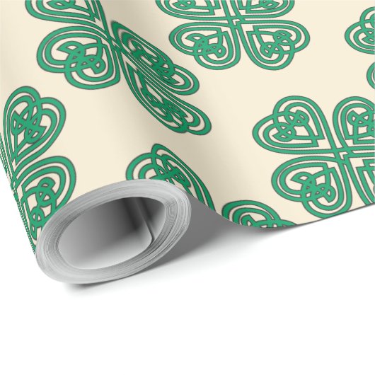 Green Lucky Clover Celtic Knot Wrapping Paper Geschenkpapier (Rolleneckpunkt)