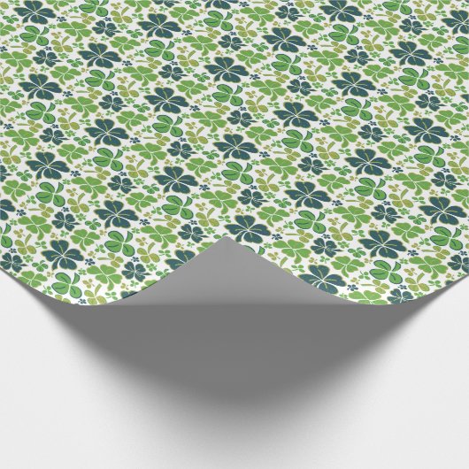 Green Lucky Kleeblatts Clover St Patrick`s Day Geschenkpapier (Ecke)