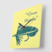 Green Matuka streamer fly fishing fly tying art Quadratische Wanduhr (Winkel)