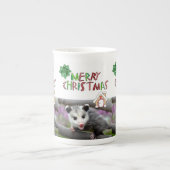 Green Merry Christmas Opossum Porzellantasse (Vorderseite)