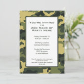 Green Military Camouflage Party Einladung (Stehend Vorderseite)