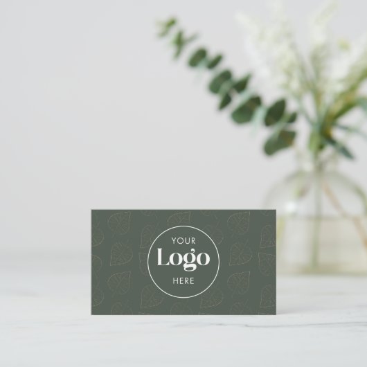 Green Minimalist Botanical Custom Logo QR Code Visitenkarte (Stehend Vorderseite)