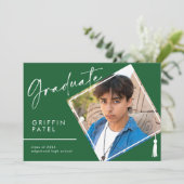 Green Modern Graduation Cap Foto Abschluss Ankündigung (Stehend Vorderseite)