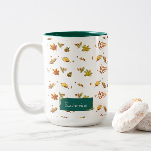 Green Monogram Fall Leaf Erntedank Zweifarbige Tasse (Mit Donut)