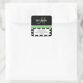 Green Monogram White Polka Dot Rücksendeadresse Quadratischer Aufkleber (Tasche)