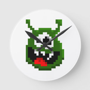 Green Monster - Pixel Art Runde Wanduhr