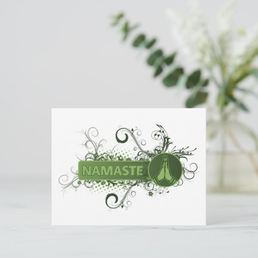 Green Namaste English Postkarte (Stehend Vorderseite)
