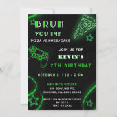 Green Neon Glow Pizza Games Bruh Birthday Einladung (Vorderseite)