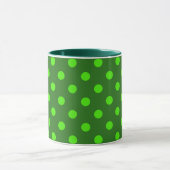 Green On Dark Green Polka Dots Pattern Design Tasse (Zentrum)