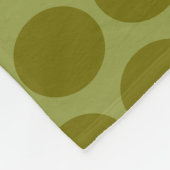 Green on Green Individuelle Name Polka Dots Fleecedecke (Ecke)