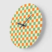 Green Orange Brown Checkered Gingham Pattern Große Wanduhr (Winkel)