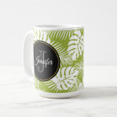 Green Palm Blätter Regenwald Muster Monogram Kaffeetasse (Vorderseite Links)