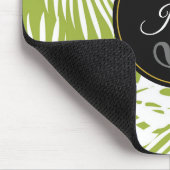 Green Palm Blätter Regenwald Muster Monogram Mousepad (Ecke)