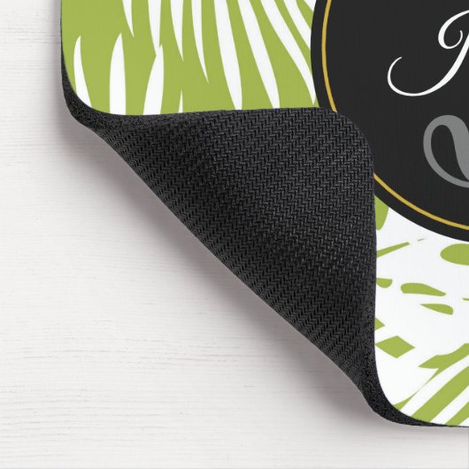 Green Palm Blätter Regenwald Muster Monogram Mousepad (Ecke)