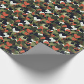 Green Pattern Heart Camouflage Geschenkpapier (Ecke)
