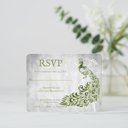Green Peacock Leaf Vine Wedding RSVP Card Karte (Stehend Vorderseite)