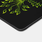 Green Phoenix steigt auf schwarz Schreibtischunterlage (Ecke)