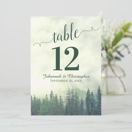 Green Pine Trees Wedding Tischnummer Card Groß (Stehend Vorderseite)