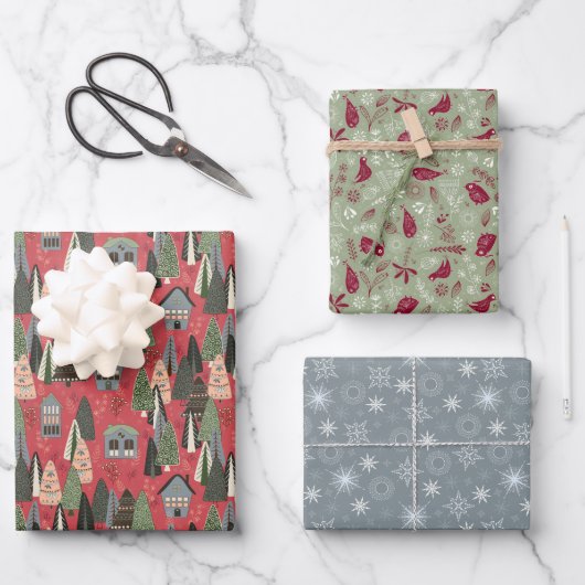 Green Pink Grey Christmas Forest Village Geschenkpapier Set (Vorderseite)