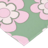 Green Pink White Retro Y2K 70er Blume Muster Tischdecke (Schrägansicht)