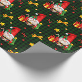 Green Plaid Gnome Santa Geschenkpapier (Ecke)
