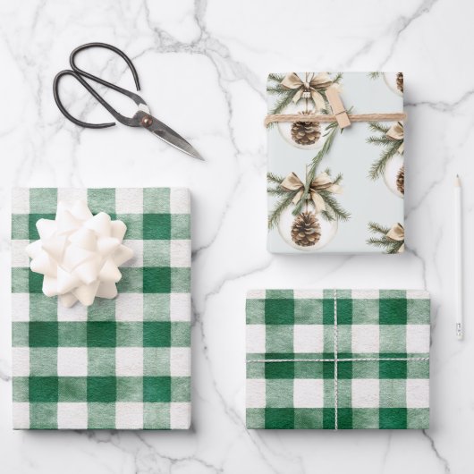 Green Plaid Stripes Pine Cone Ornament Christmas Geschenkpapier Set (Vorderseite)