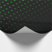 Green Polka Dot Modern Black Geschenkpapier (Ecke)