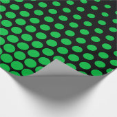 Green Polka Dot Modern Black Geschenkpapier (Ecke)