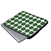Green Polka Dots on White Laptopschutzhülle (Vorne Knopf)