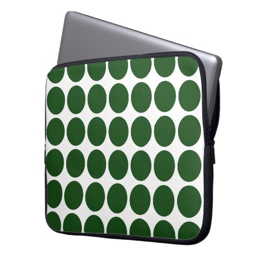 Green Polka Dots on White Laptopschutzhülle (Vorderseite Links)