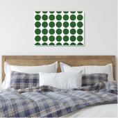 Green Polka Dots on White Leinwanddruck (Insitu (Schlafzimmer))