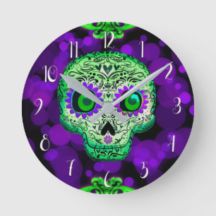 Green & Purple Glowing Sugar Skull Halloween Runde Wanduhr