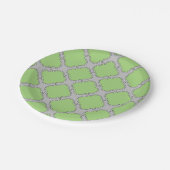 Green Quatrefoil Pappteller (Schrägansicht)