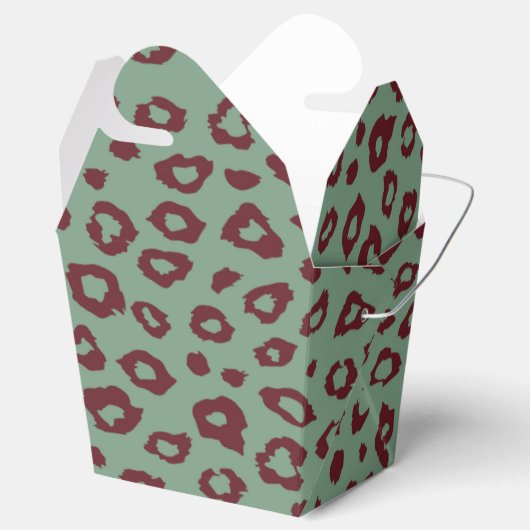 Green Red Leopard Print Geschenkschachtel (Geöffnet)