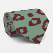 Green Red Leopard Print Krawatte (Gerollt)