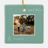 Green Retro Boho Minimalistisches Foto Frohe Weihn Keramikornament (Vorderseite)