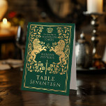 Green Royal Medieval Lion Wedding Tischaufsteller<br><div class="desc">Feiern Sie Ihren besonderen Tag mit diesem Royal Medieval Lion Wedding Design. Das Design auf der Rückseite des Einladens ist KEINE echte Goldfolie. Artikel werden genau so gedruckt, wie sie auf Ihrem Bildschirm erscheinen, wenn Sie dem Warenkorb hinzufügen, sodass Sie jede Tischnummer, die Sie benötigen, individuell anpassen und hinzufügen können....</div>