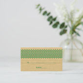 Green Rustic Zickzack Wedding Platzkarte (Stehend Vorderseite)