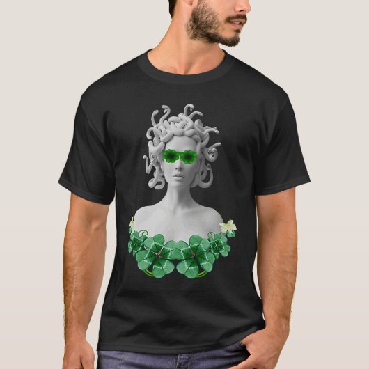 Green Saint Patricks Day Medusa T-Shirt (Vorderseite)
