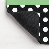 Green Schwarz-weiß Polka Dot Monogram Mouse Pad Mousepad (Ecke)