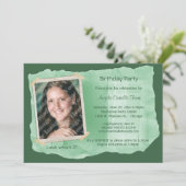 Green Scrapbook Foto Überraschung Party Einladung (Stehend Vorderseite)