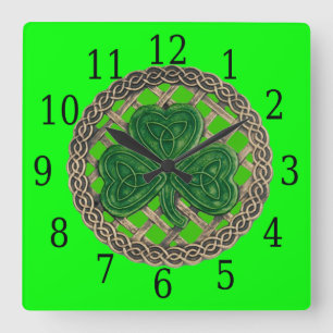 Green Shamrock And Celtic Knots Square Clock Quadratische Wanduhr