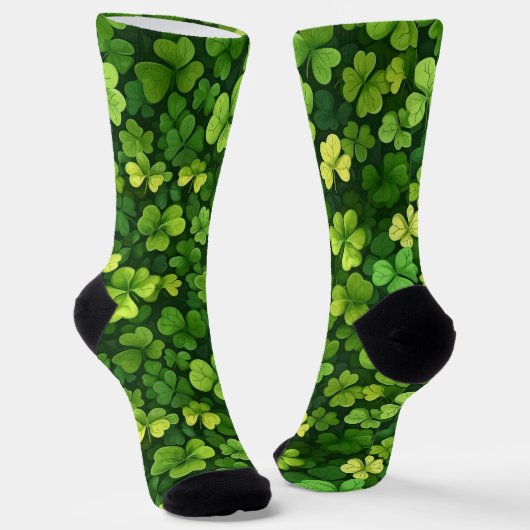 Green Shamrock Pattern on Black Socks Socken (Gewinkelt)