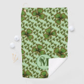 Green Shamrock Vintage Style Clovers Irish Golfhandtuch (Insitu)